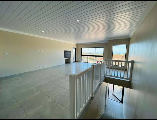 3 BEDROOM HOUSE FOR SALE IN ISLAND VIEW